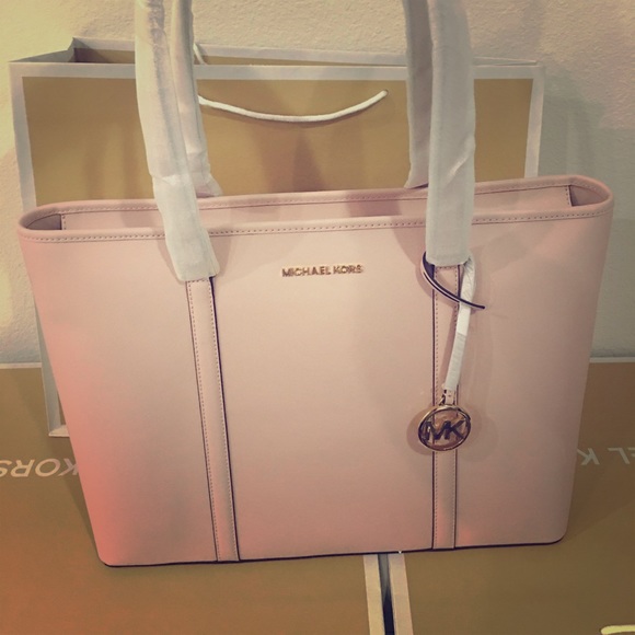 Michael Kors Branded Bag - Picture 1 of 1